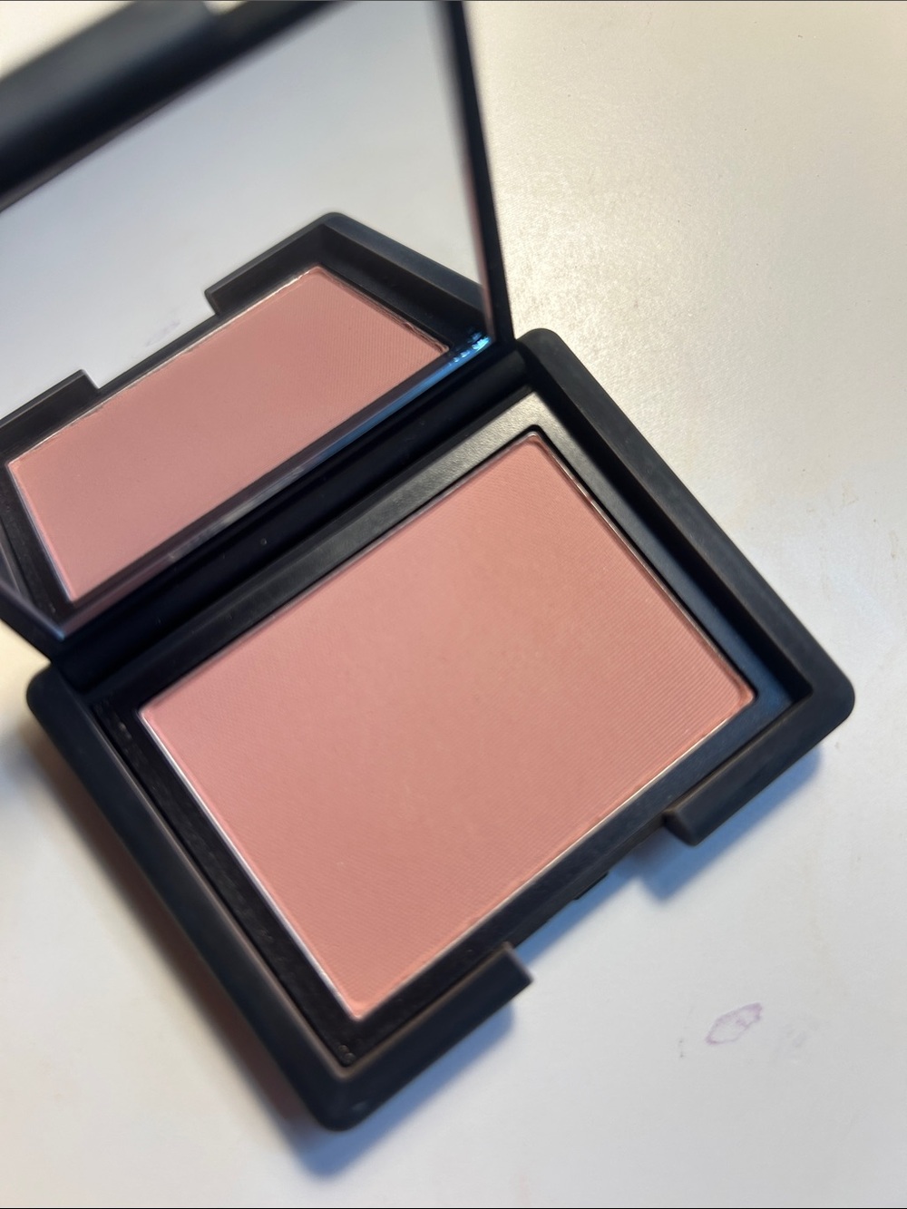 Nars blush in behave